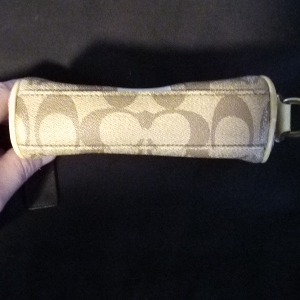 Coach New York Y2K Monogram Canvas Cosmetic Pouch With White Stripe Leatherware - Picture 6 of 7